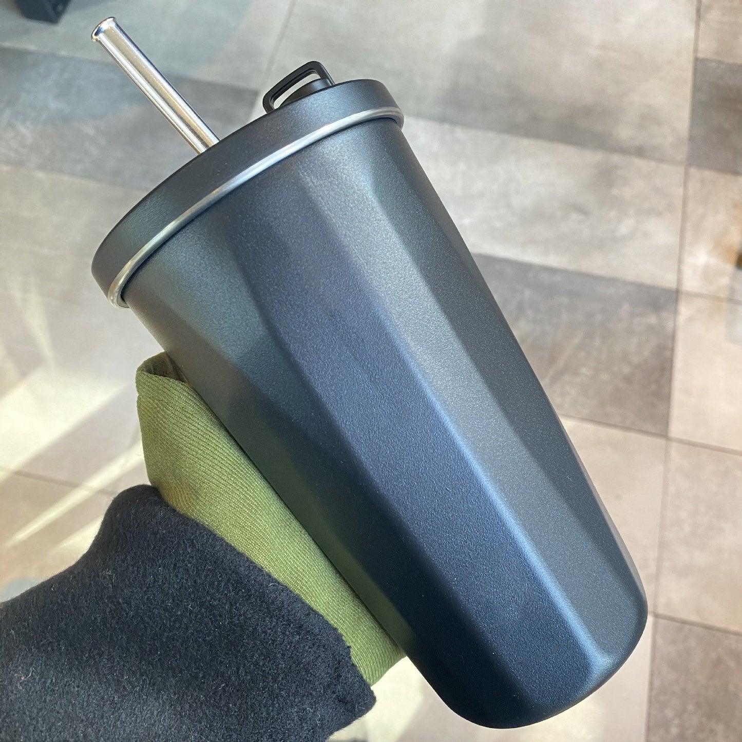 Skorter | Cup with collapsible straw