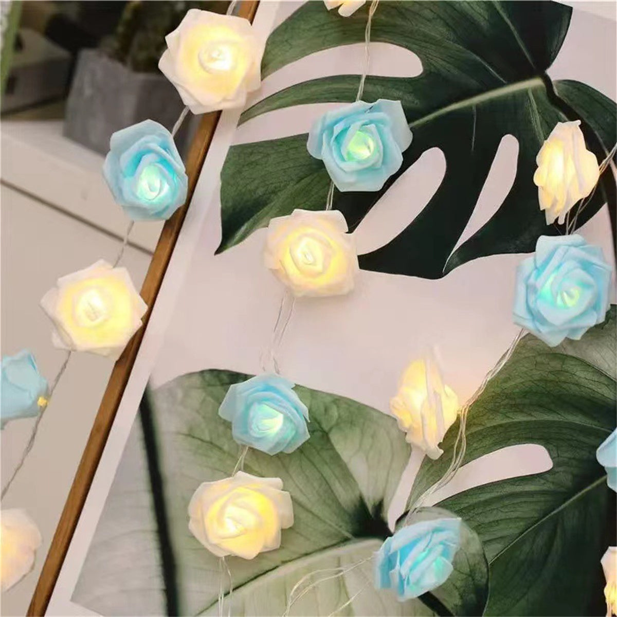 Skorter | BloomLights - LED Pink Flower Chain Lighting