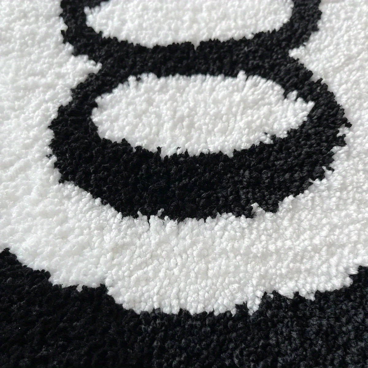 Skorter | 1pc Black 8 Balls Rug - Soft, Non-Slip Tufted Carpet for Indoor and Outdoor