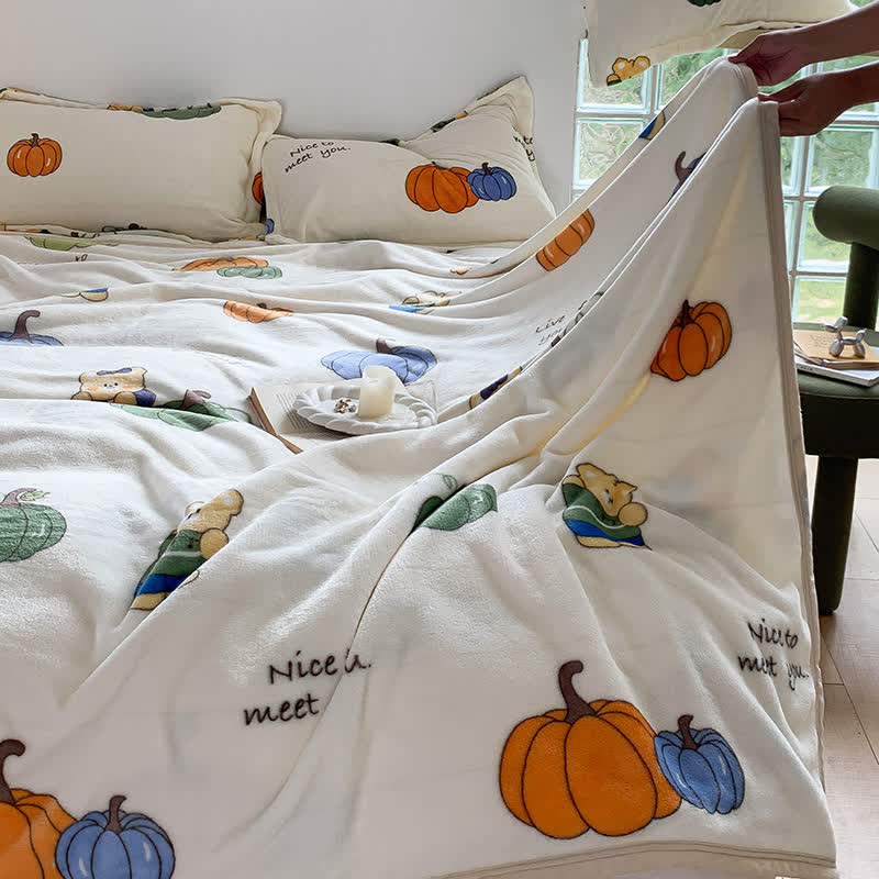 Skorter | Cartoon Pumpkin Cute Bear Flannel Blanket