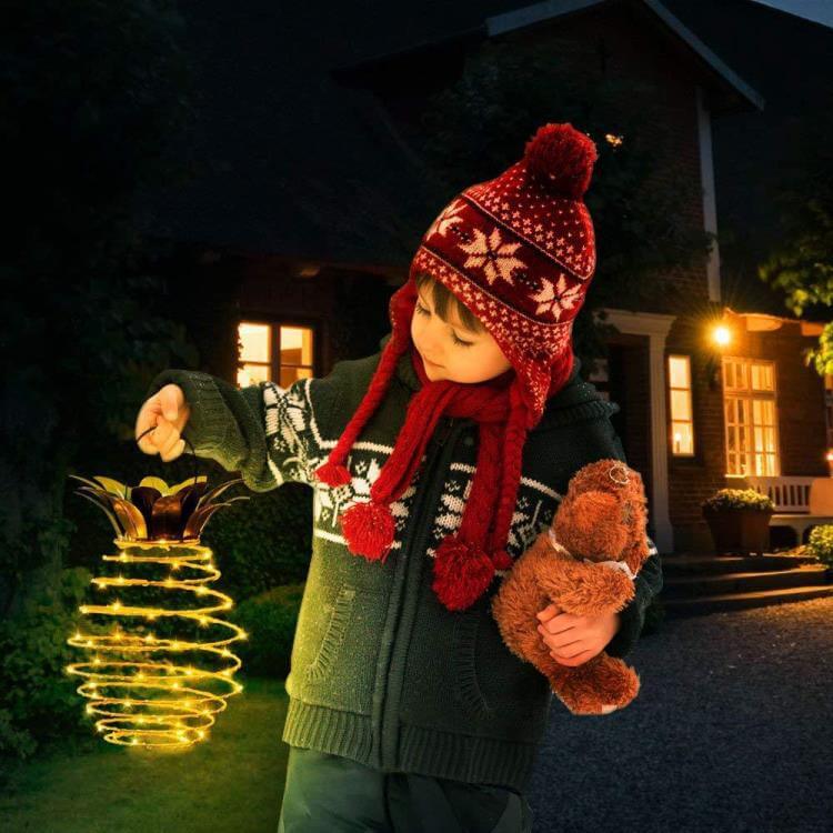 Skorter | Solar Pineapple Light - SolarPine