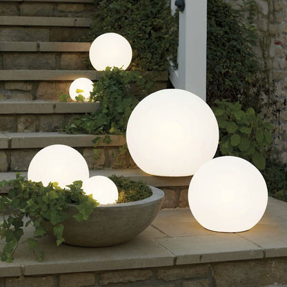 Skorter | Sphere-shaped garden lighting