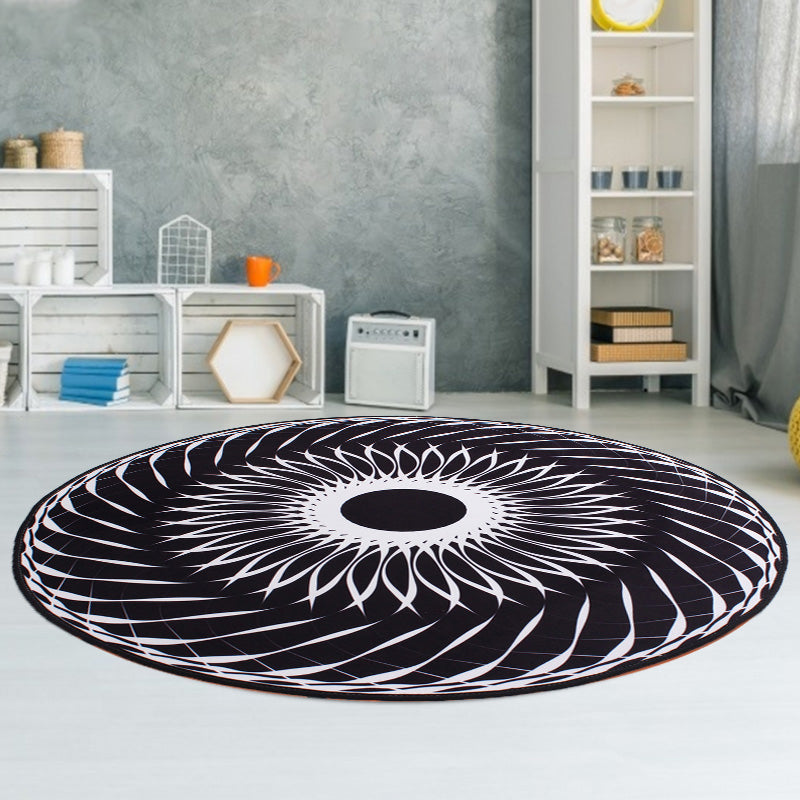 Skorter | Black and White Moroccan Carpet Polyester Flower Pattern Carpet Pet Friendly Washable Non-Slip Back Carpet for Decoration