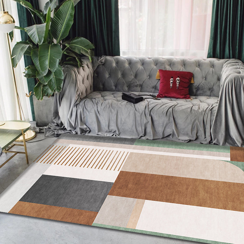 Skorter | Brown geometric patterned rug with stripes, modern rug, washable, non-slip, pet-friendly rug for the living room