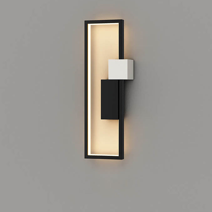 Skorter | Minimalist square LED wall lamp with iron and silicone frame