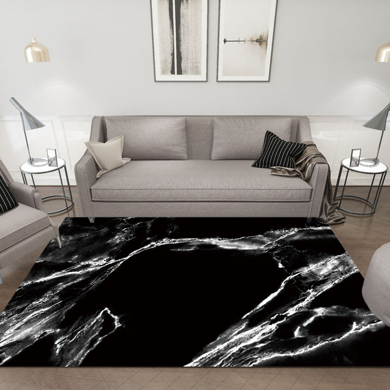 Skorter | Casual Abstract Rug Black and White Modernist Area Rug Polyester Non-Slip Pet-Friendly Washable Rug for the Living Room