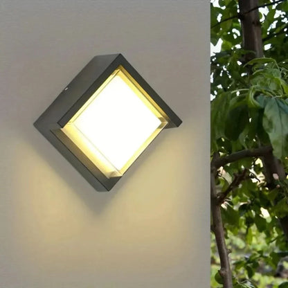 Skorter | Canonglow - Sustainable Outdoor Wall Heater
