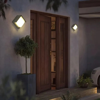 Skorter | Canonglow - Sustainable Outdoor Wall Heater