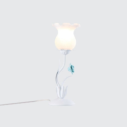 Skorter | FloraLight - Light up your nightstand with the FloraLight table lamp