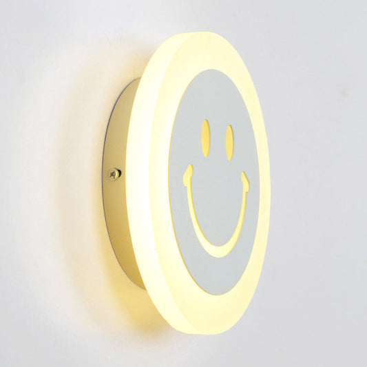 Skorter | Tunn rund LED-vägglampa med tecknad akrylvit smiley i varmt/vitt ljus för sovrum