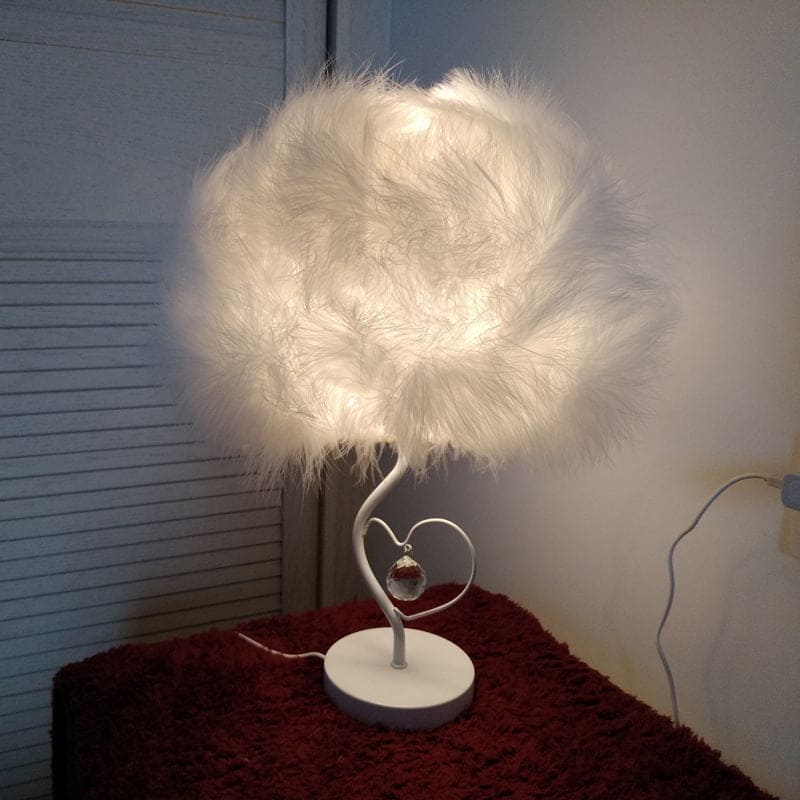 Skorter | EvoGlow - Scandinavian Feather Cloud Table Lamp with Romantic Design