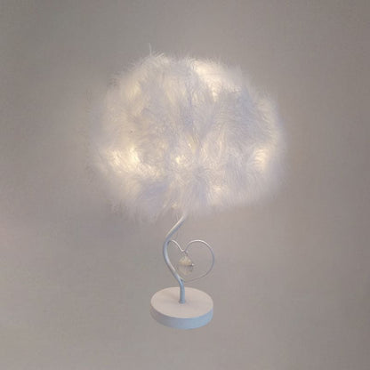 Skorter | EvoGlow - Scandinavian Feather Cloud Table Lamp with Romantic Design
