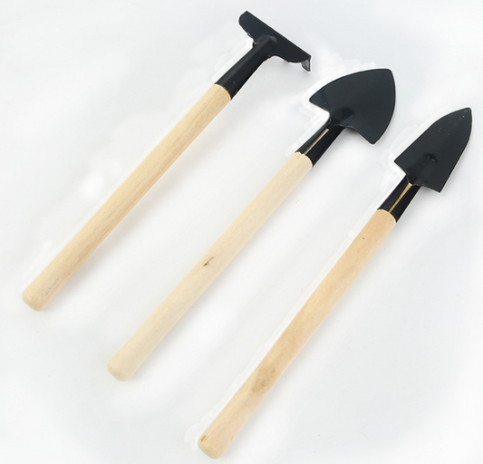 Skorter | 3-piece garden tool set with wooden handles – Handy shovel, rake, and hoe for garden maintenance