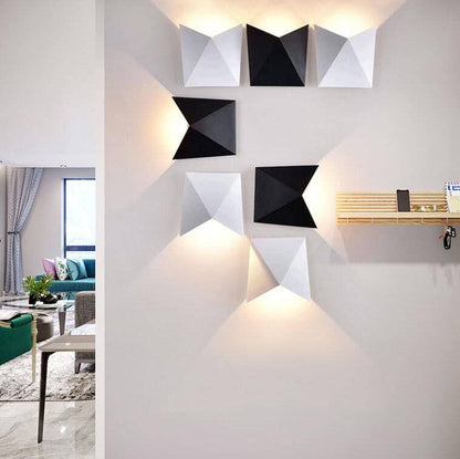 Skorter | Modern minimalist Origami-LED wall lamp with 1 light