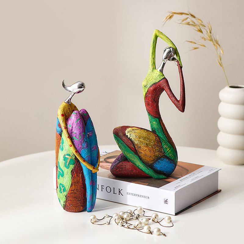 skorter | Abstract Colorful Female Statue