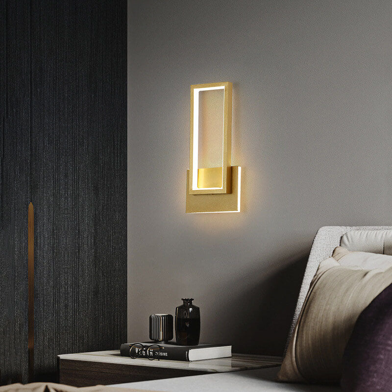 Skorter | Modern minimalist LED wall lamp in gold rectangular shape
