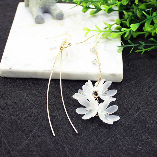 Skorter | Asymmetrical Flower Earrings