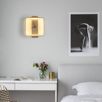 Skorter | Modern, minimalist, clock-shaped LED wall lamp with 1 light
