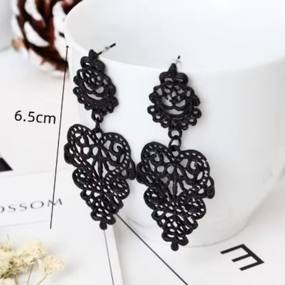 Skorter | Black Color Fashionable Ultra-Thin Flower Earrings Collection