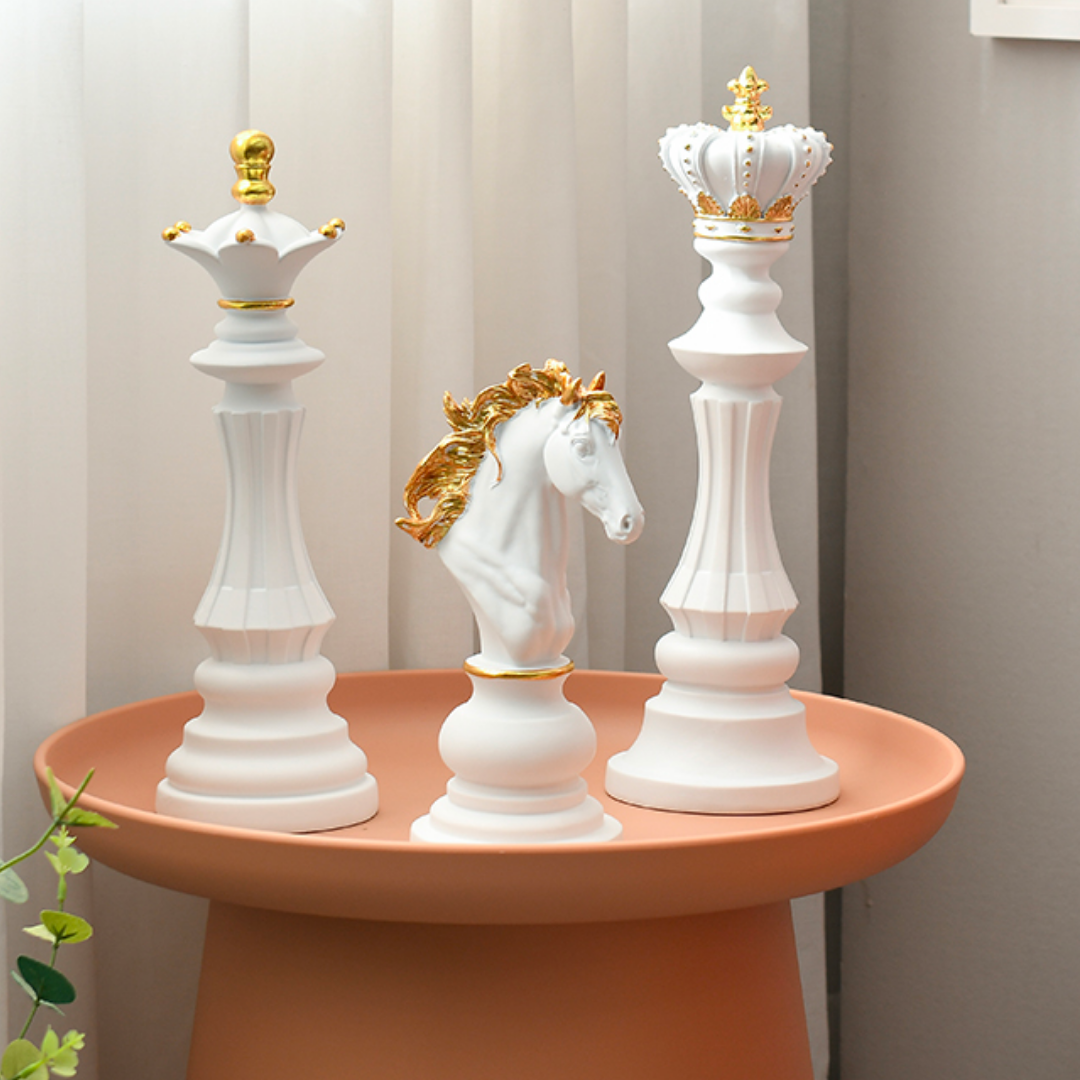 Skorter | Chess piece decor