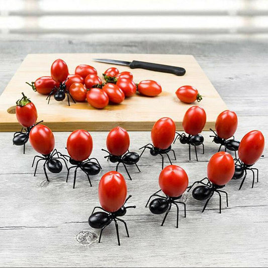 Skorter | Busy Ants Move Fruit Fork