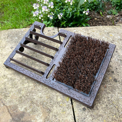 Skorter | Cast Iron Boot Jack, Scraper And Grate