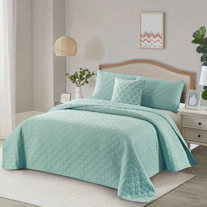 Skorter | 4-piece: Bibb Home Solid Reversible Quilt Set with embroidered pillow