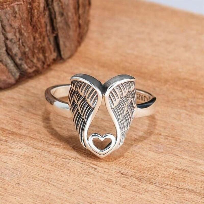 Skorter | Angel Love Heart Ring