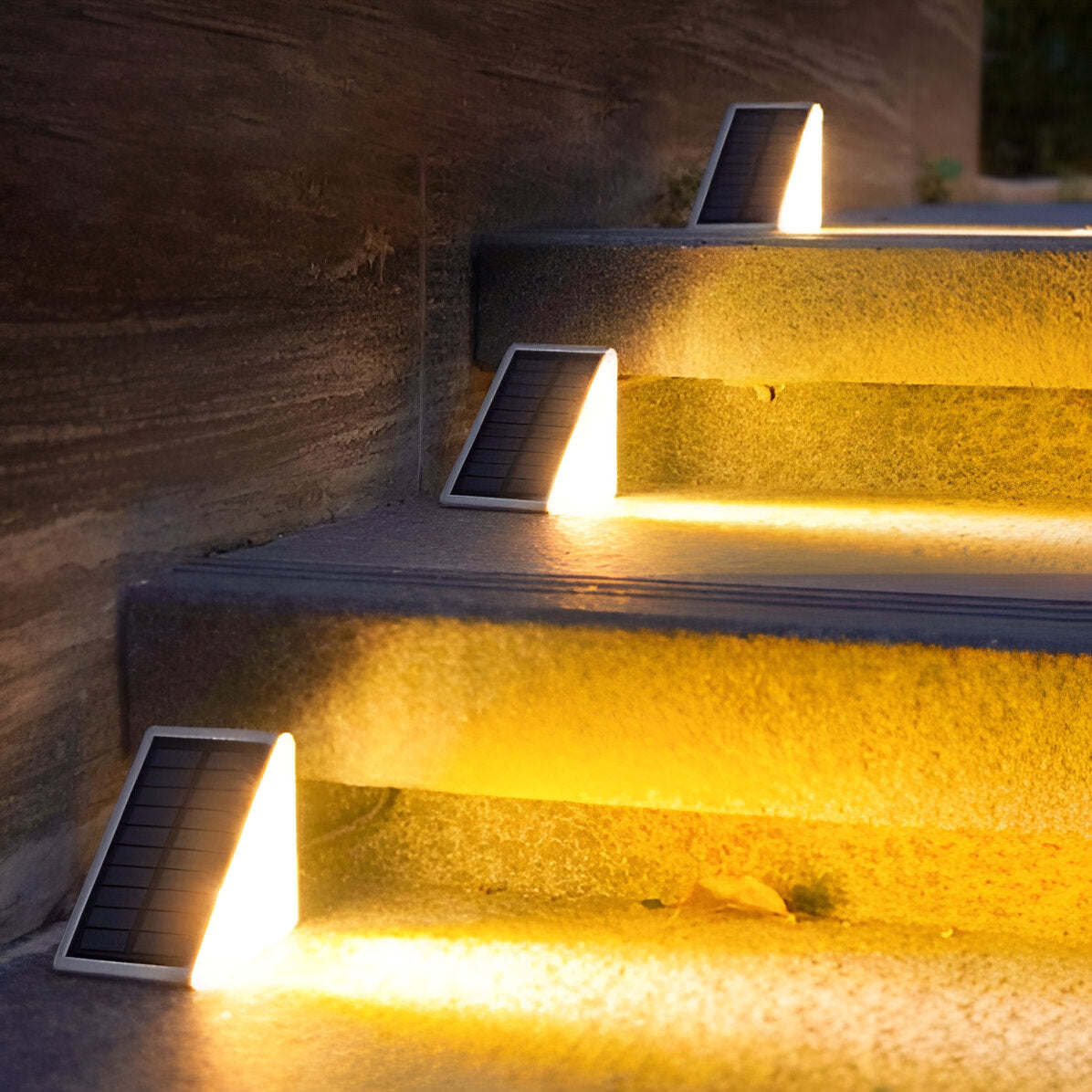 Skorter | 2-Pack Triangular Solar Step Lights – IP67 Waterproof LED Outdoor Garden Lights