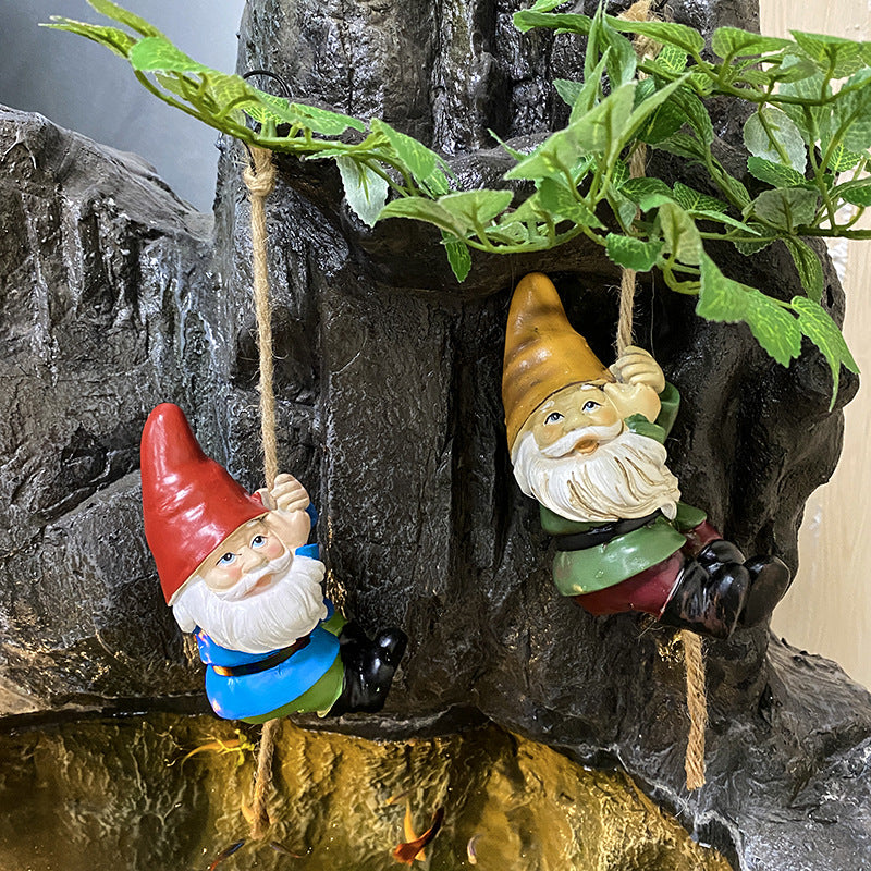 Skorter | 2 pcs - Hanging Gnome Garden Statue