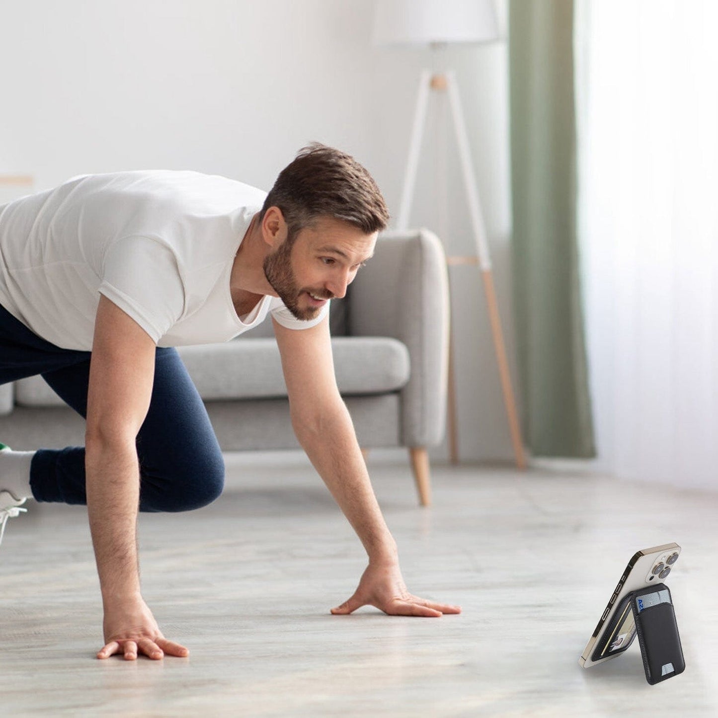 Skorter | 2-in-1 Magnetic Cardholder Phone Stand