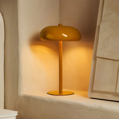 Skorter | Stylish Retro Table Lamp