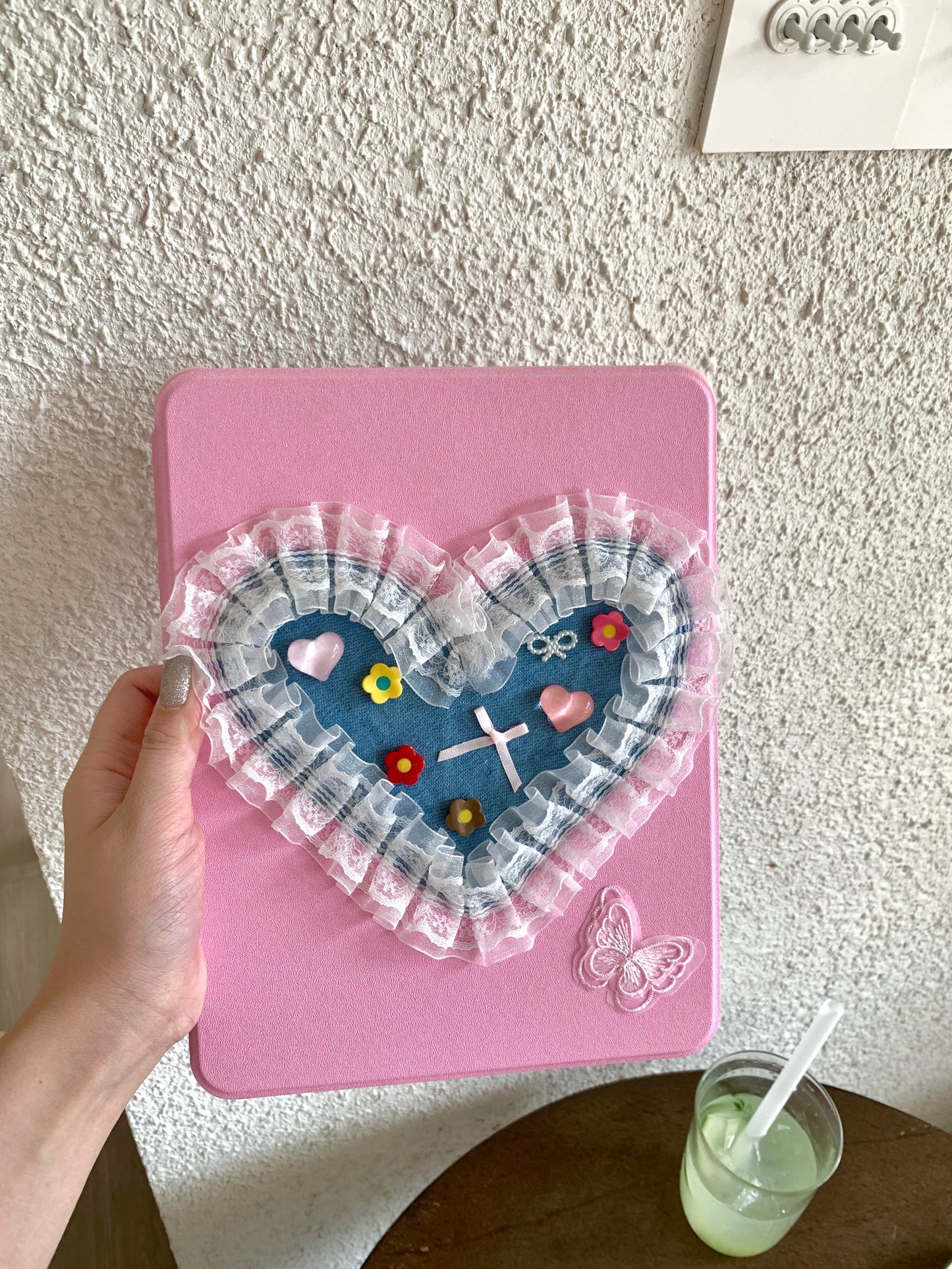 Skorter | Cute pink iPad case with heart lace design – Floral stand case