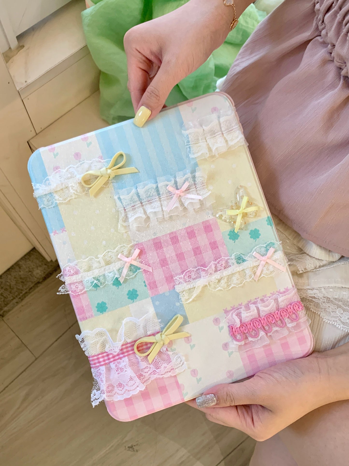 Skorter | Pastel Patchwork Lace iPad Case – Sweet Bows, Stand Case