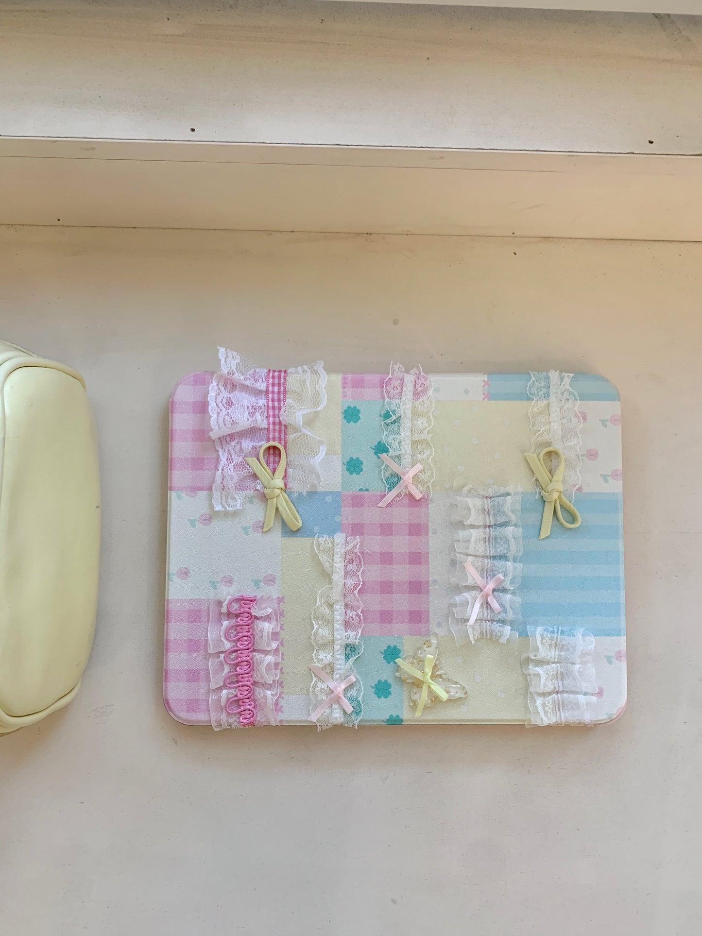 Skorter | Pastel Patchwork Lace iPad Case – Sweet Bows, Stand Case