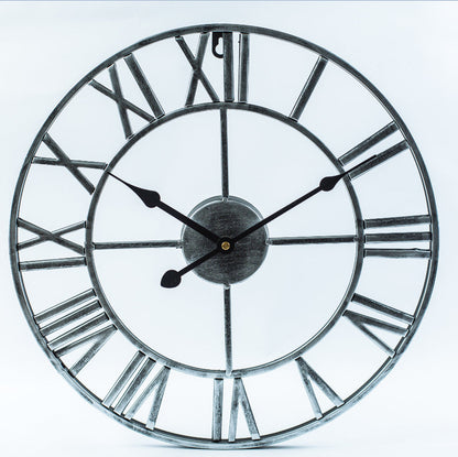 Skorter | Large Retro Wall Clock made of Iron in Vintage Style