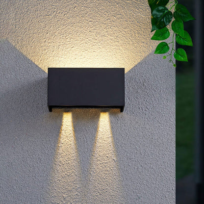Skorter | Modern waterproof rectangular LED wall light for outdoor use with up and down lighting
