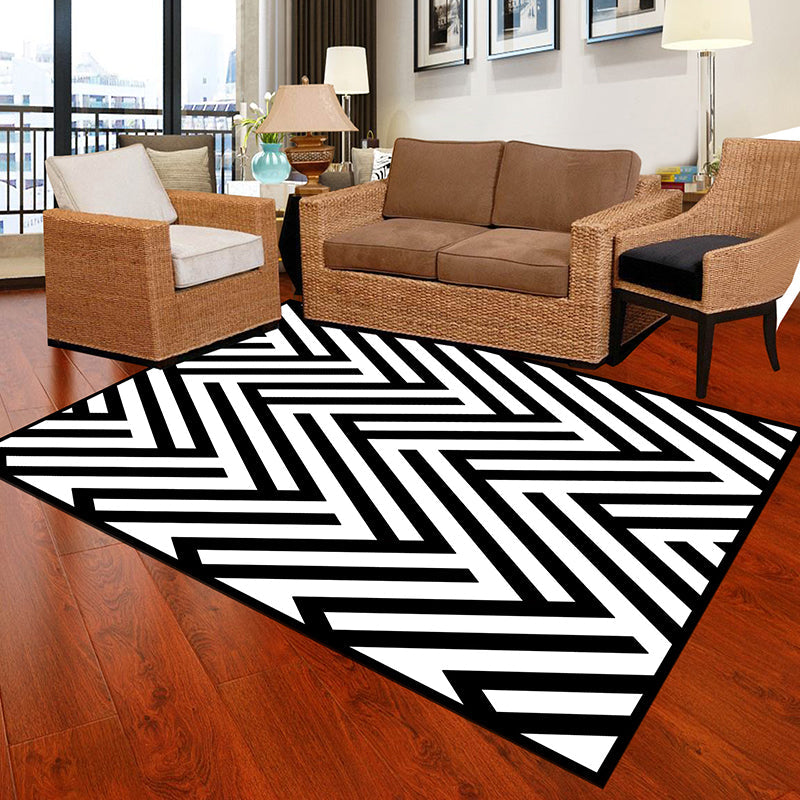 Skorter | Black and White Novelty Rug Polypropylene Optical Illusions Geometric Carpet Stain Resistant Pet Friendly Non Slip Rug for Home