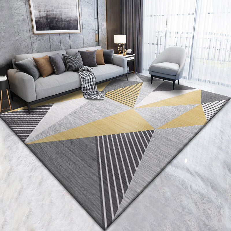 Skorter | Nice 3D Effect Triangle Rug Multicolor Contemporary Rug Polypropylene Machine Washable Pet Friendly Non-Slip Rug for Home