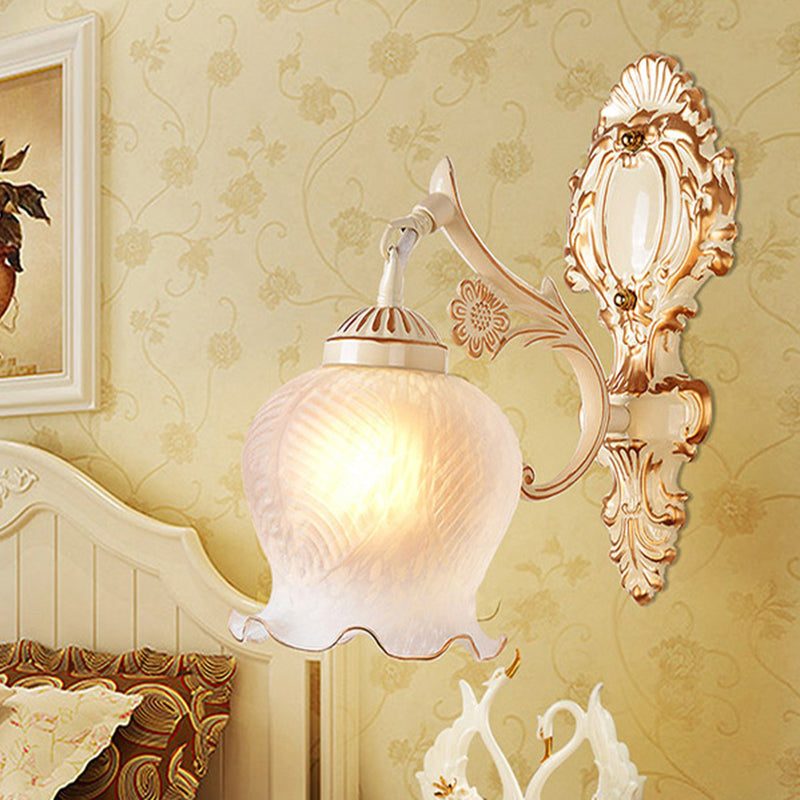 Skorter | Threaded Wall Light Classic Floral Lacquer Frosted Glass Wall Lighting in White
