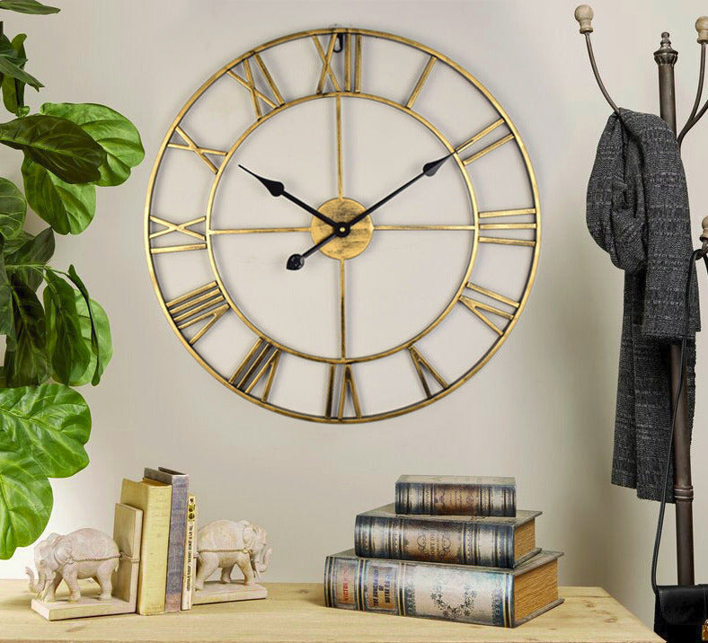Skorter | Large Retro Wall Clock made of Iron in Vintage Style