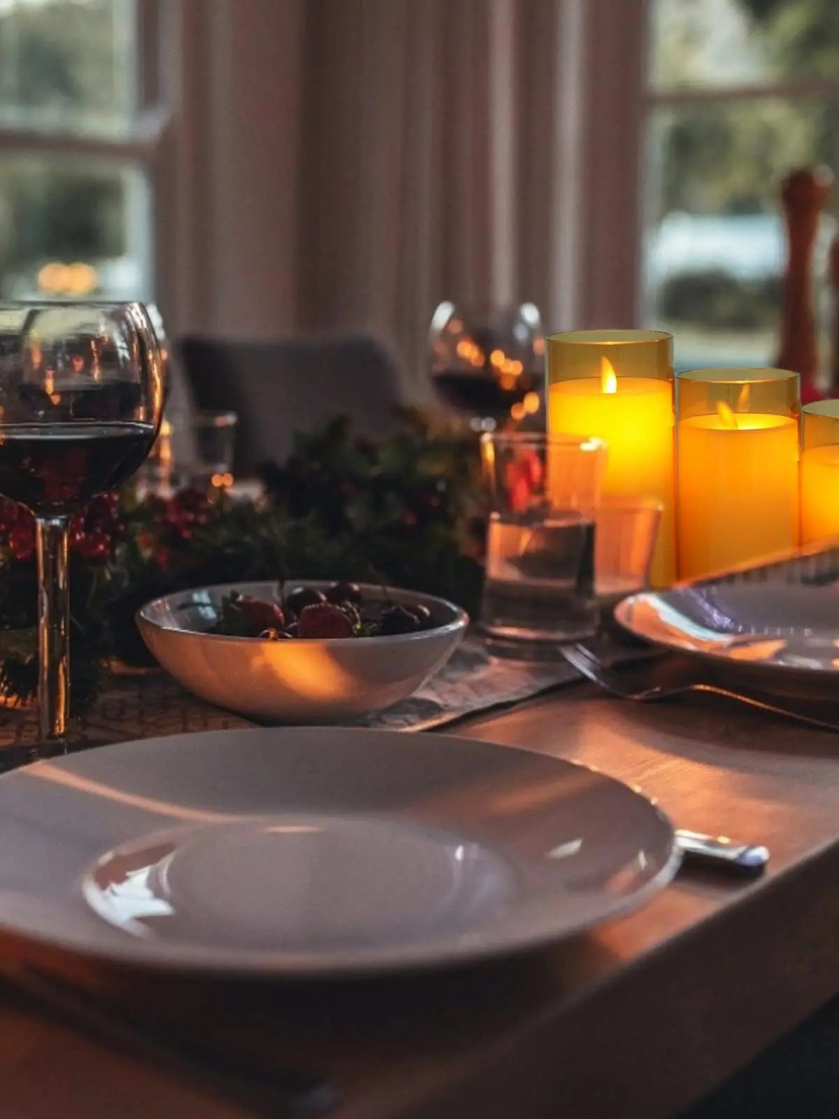 Skorter | Battery-operated LED tealights with warm white flickering effect