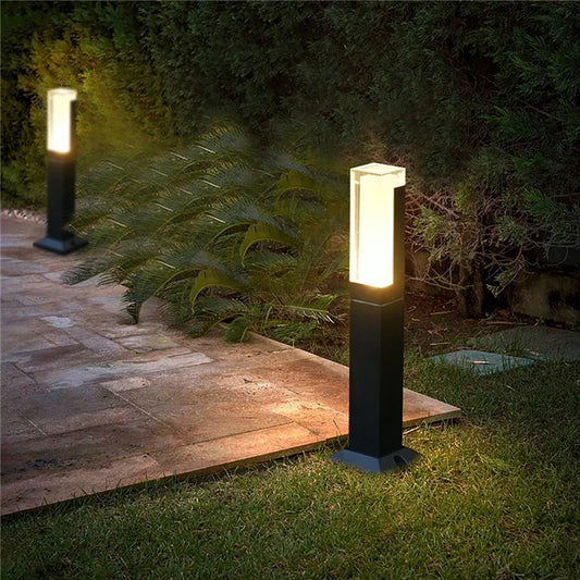 Skorter | Elegant Solar Post Light