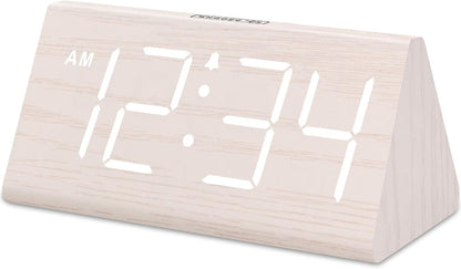 Skørter | Three Digital Alarm Clock with USB Port, Loud Alarm, Dimmer, and Snooze Function