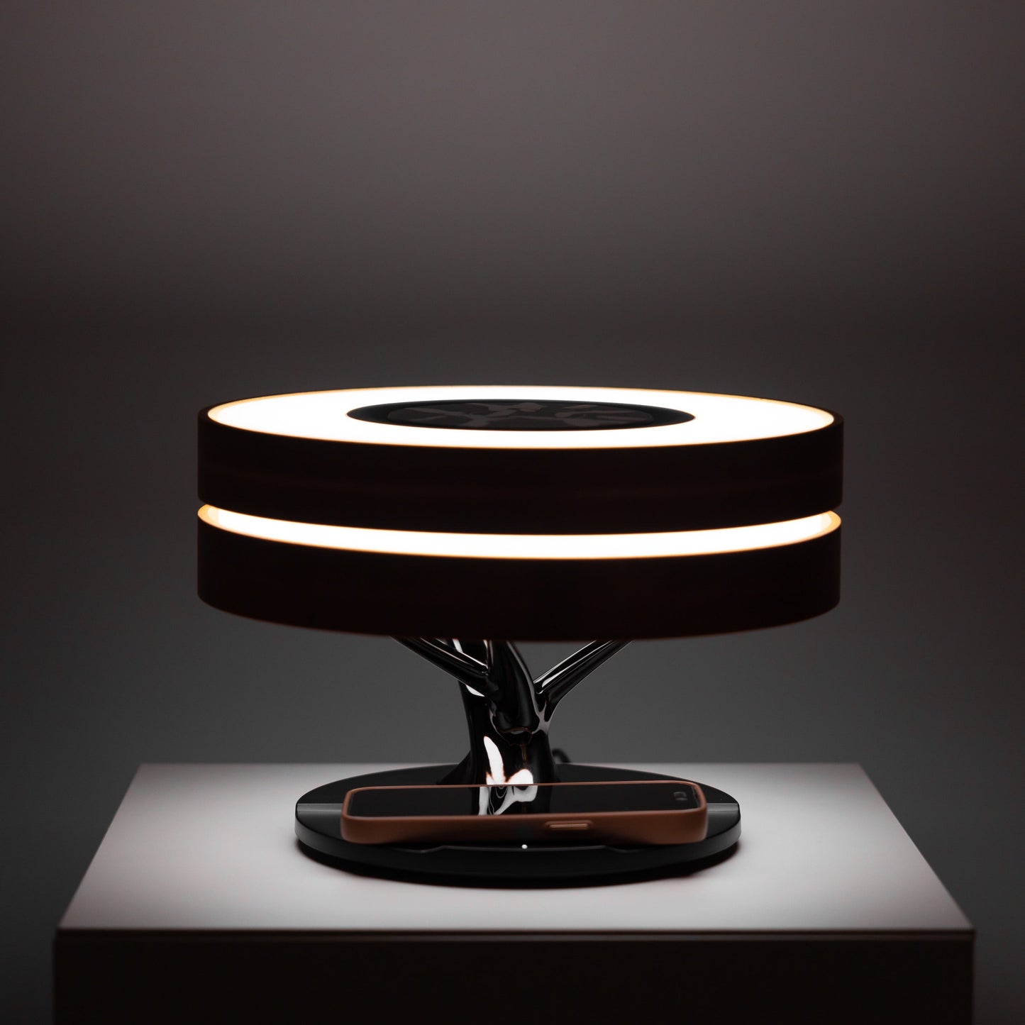 Skorter | The Modern Series Table Lamp with Speaker and Wireless Charger