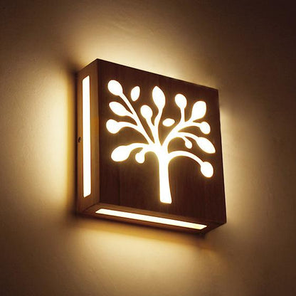 Skorter | NatureShine - Modern LED wall lamp made of solid wood with playful design