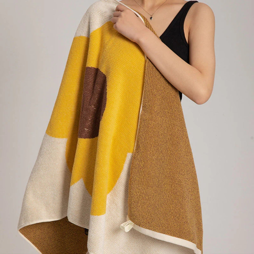 Skorter | Cheerful Floral Print Cotton Bath Towel