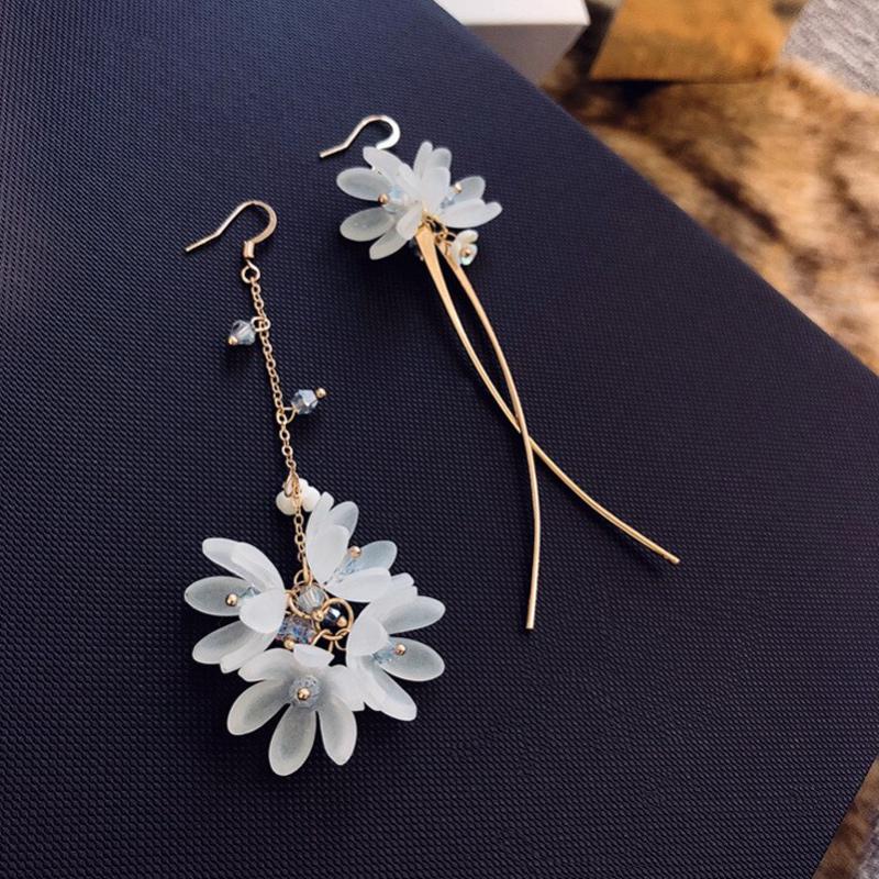 Skorter | Asymmetrical Flower Earrings