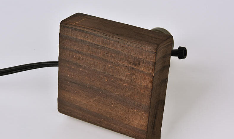 Skorter | Vintage Industrial Iron Light Bulb 1-Light Table Lamp