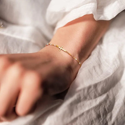 Skorter | Adjustable Cross Bracelet for Friendship & Faith – Silver or Gold – Gift Box Option